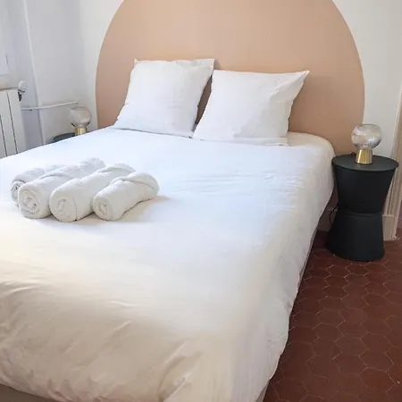 Le Cosychic - Appartement Elegant En Centre Ville Orange  Exterior foto